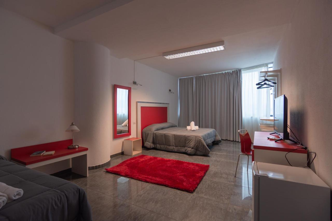 Delta Rooms Olbia Exterior foto